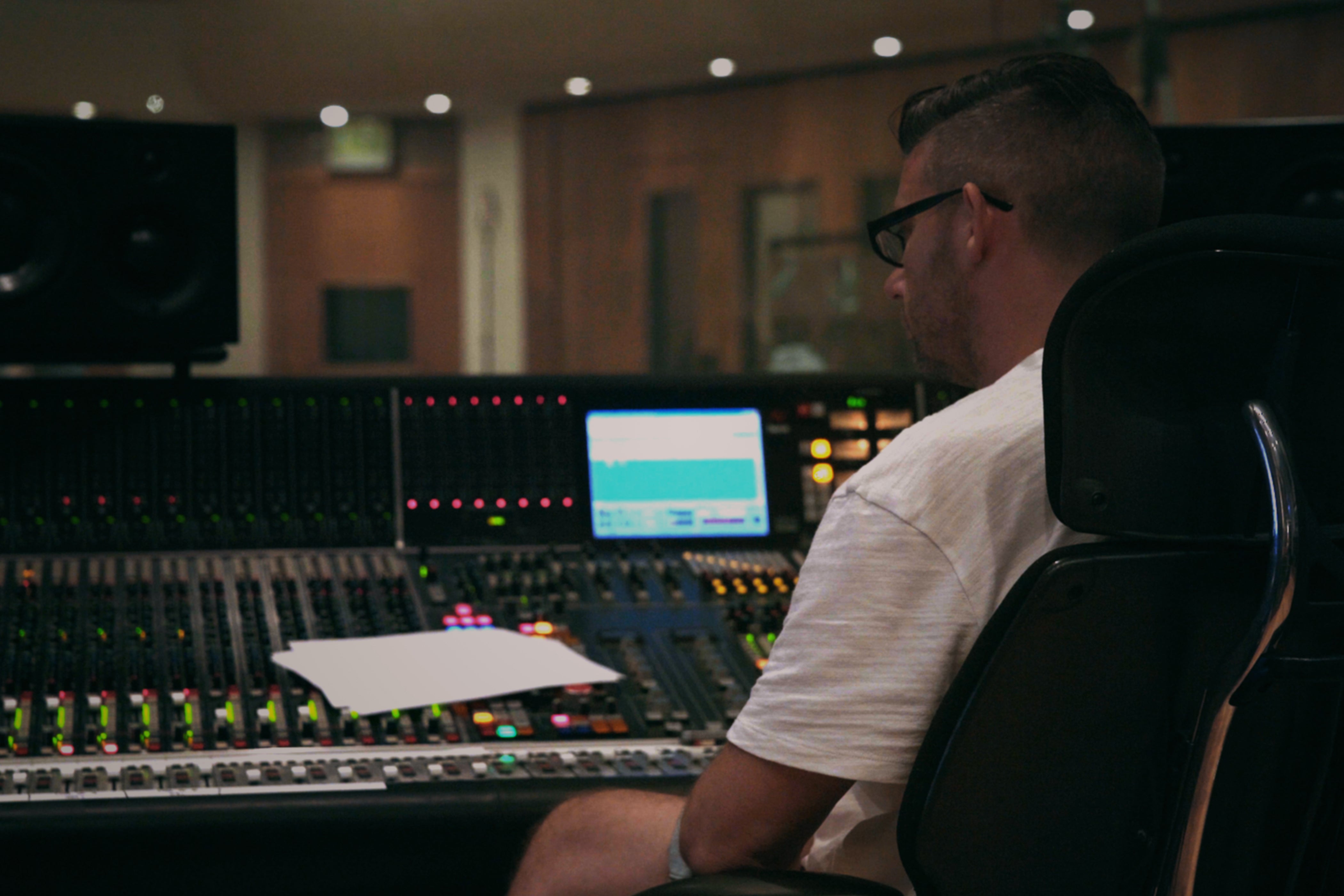 How Nick Wollage Samples Percussion